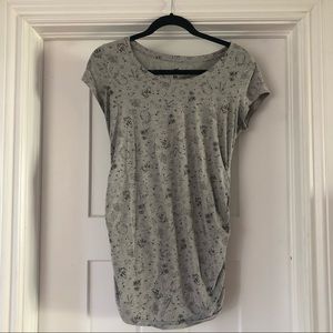 Thyme Maternity Gray Detailed T Shirt - Size S